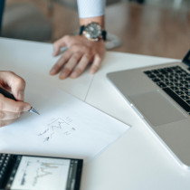 imagem representativa O que analisar antes de investir em CDBs